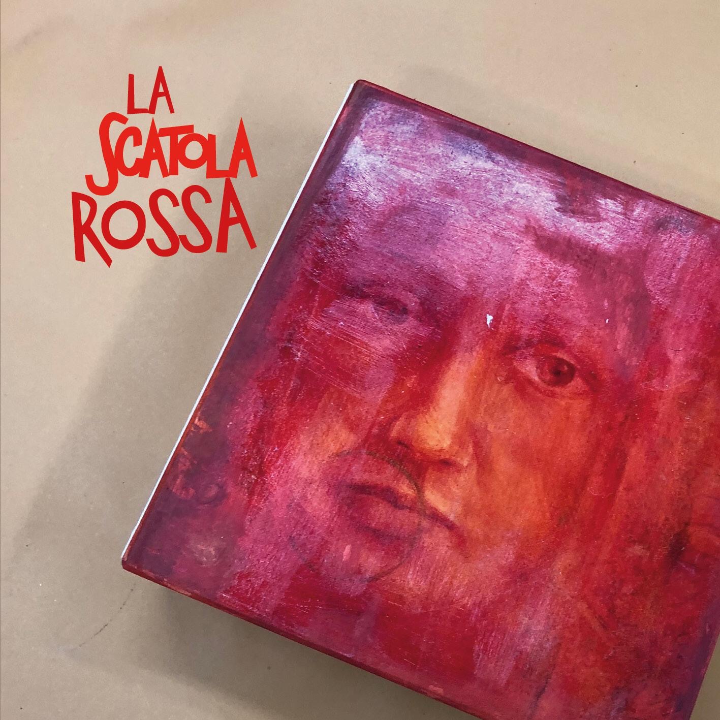 Arte in scatola rossa